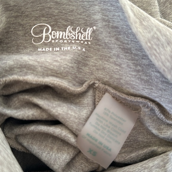 Bombshell Sportswear Curves Leggings Nori, XS - Picture 4 of 11